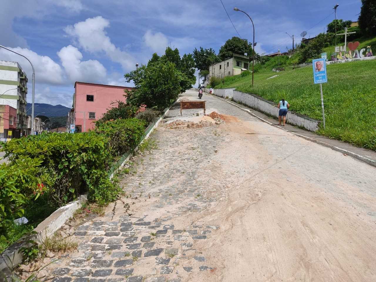 Camacã: Prefeitura trabalha para recuperar ruas danificadas pelas chuvas